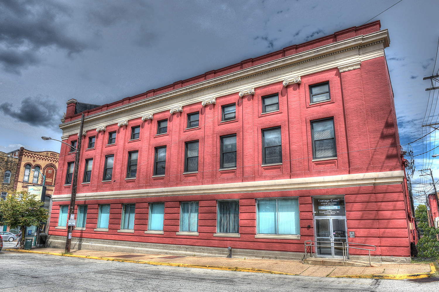 Vantage Court
