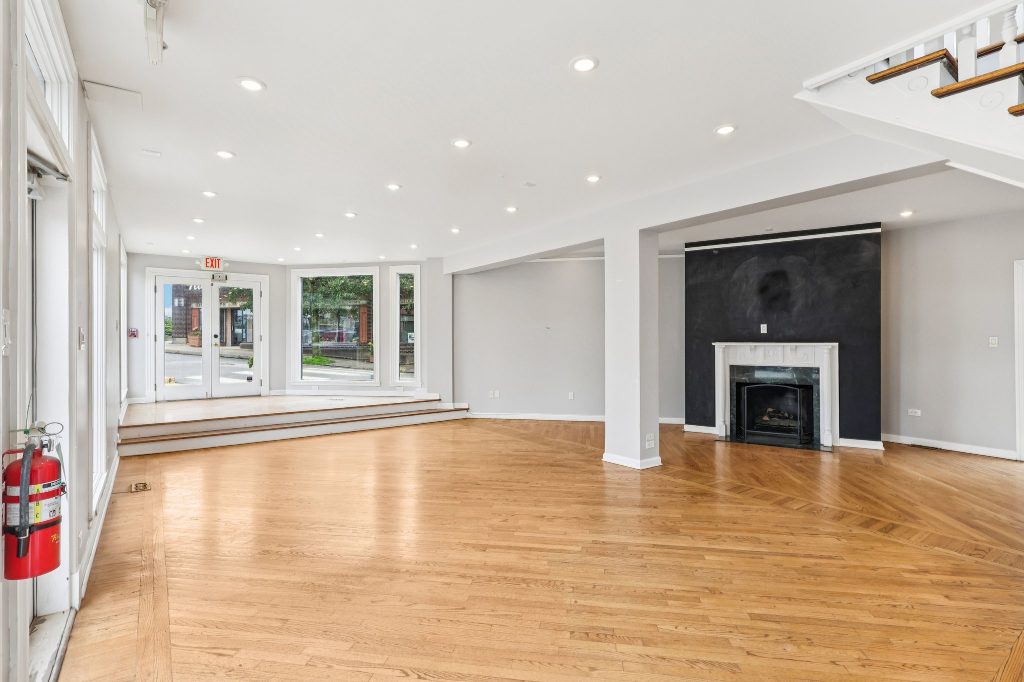 Commercial image