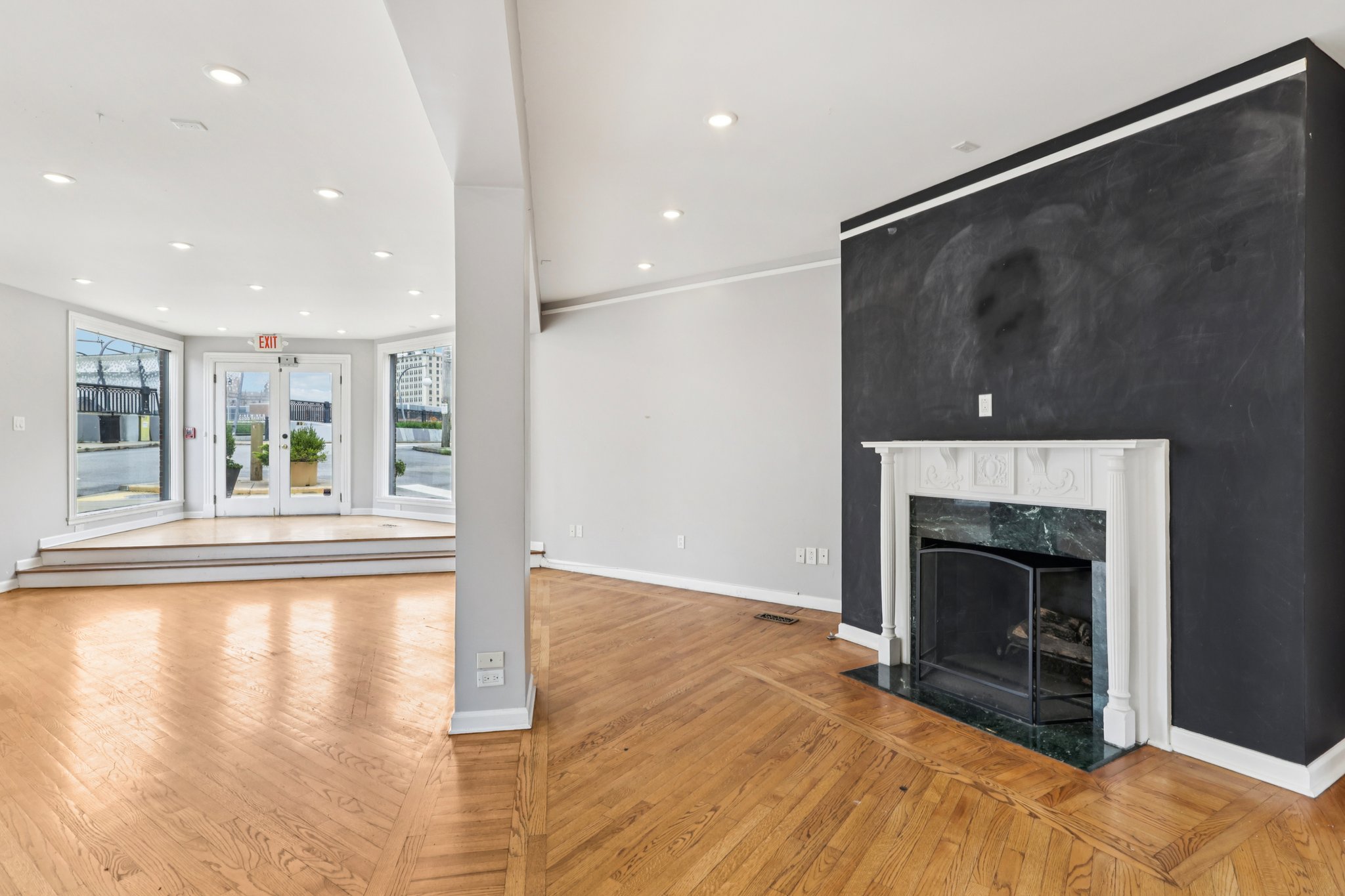 Commercial image