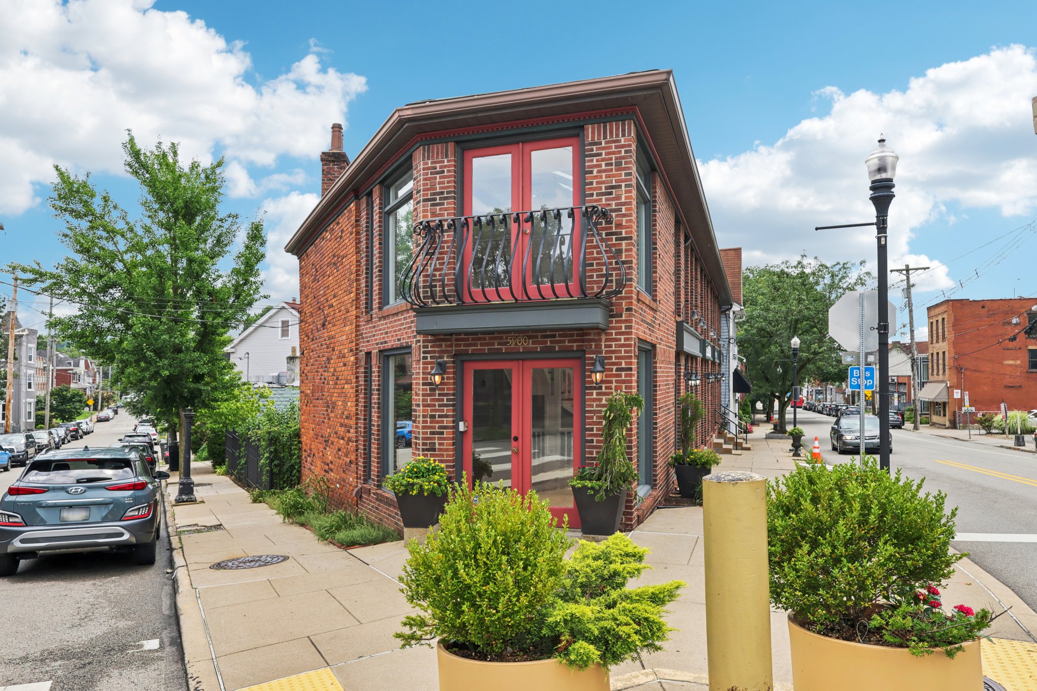 Commercial image