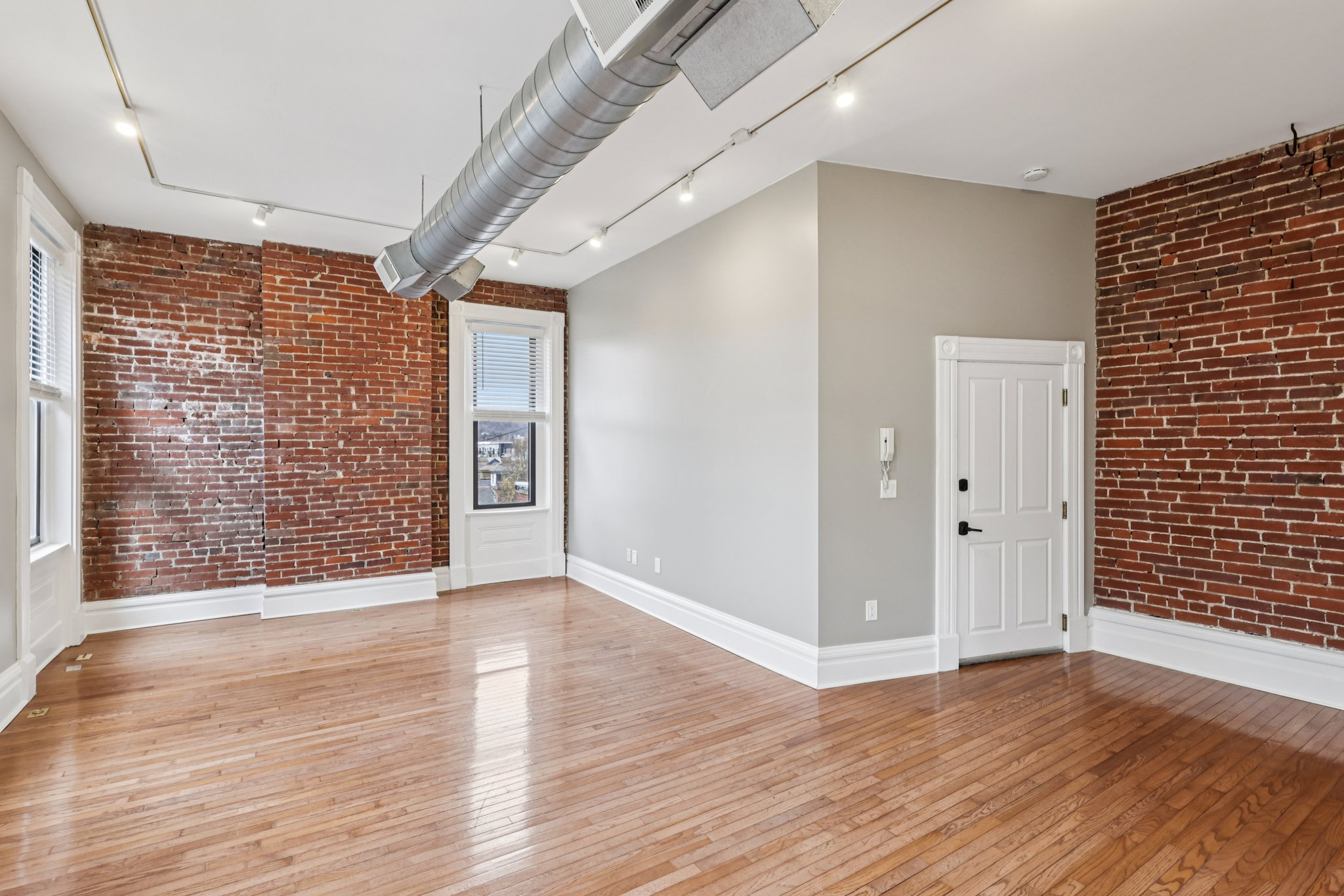 Commercial image