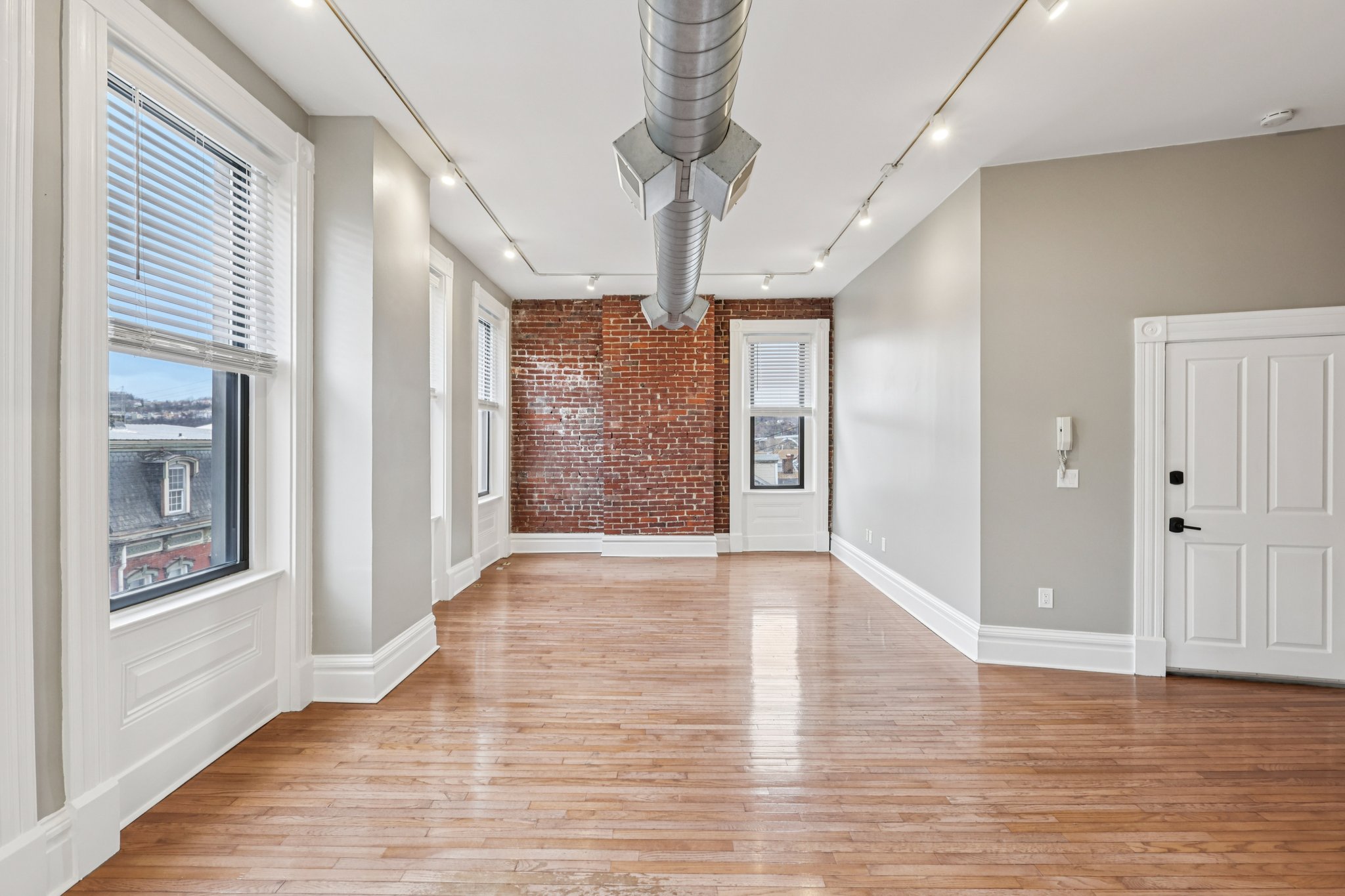 Commercial image