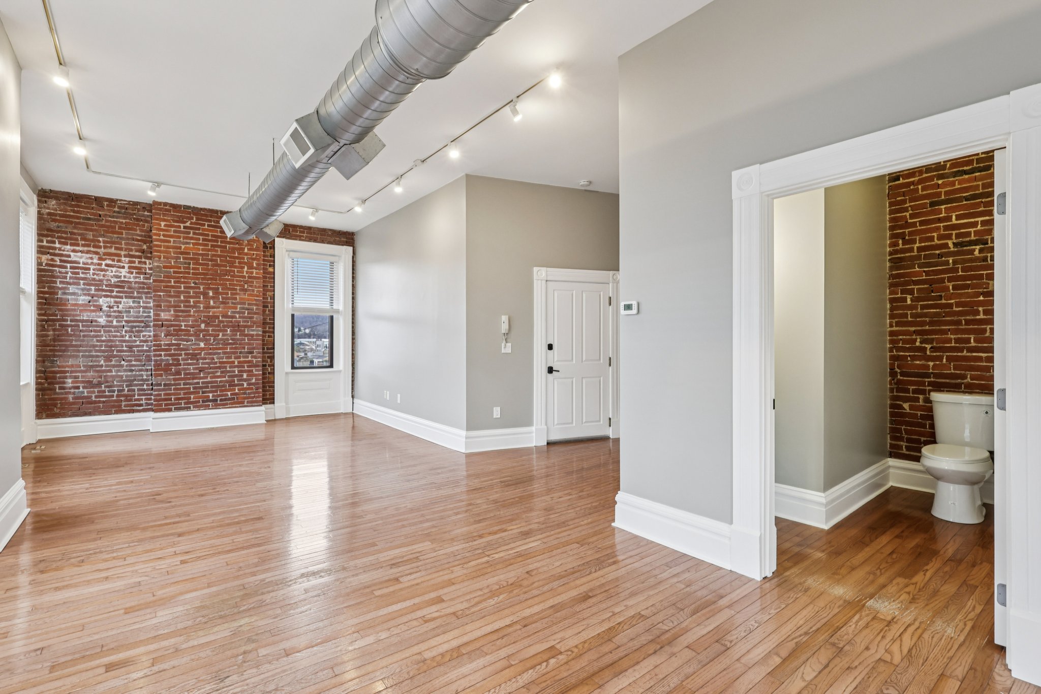 Commercial image