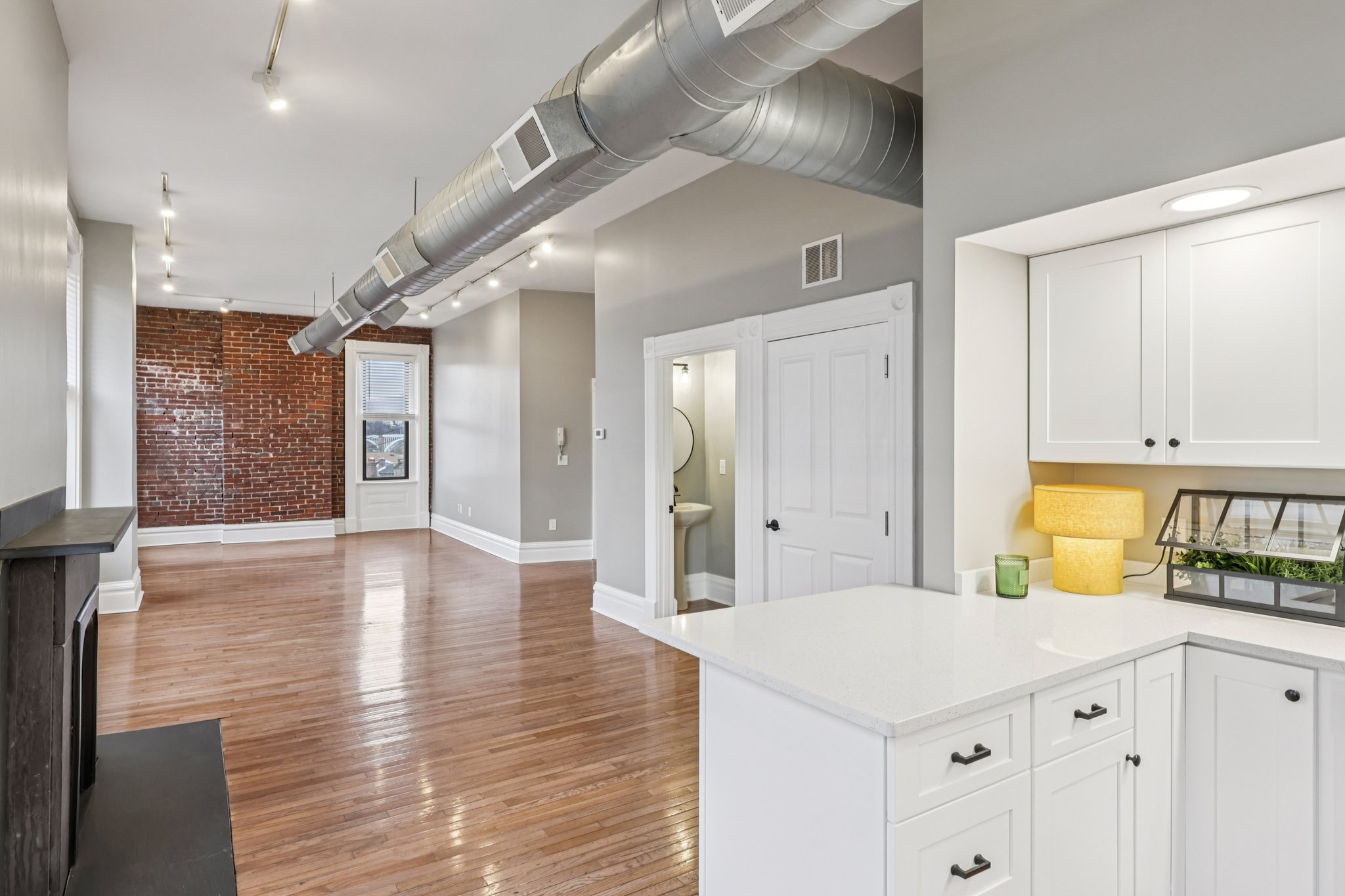 Commercial image