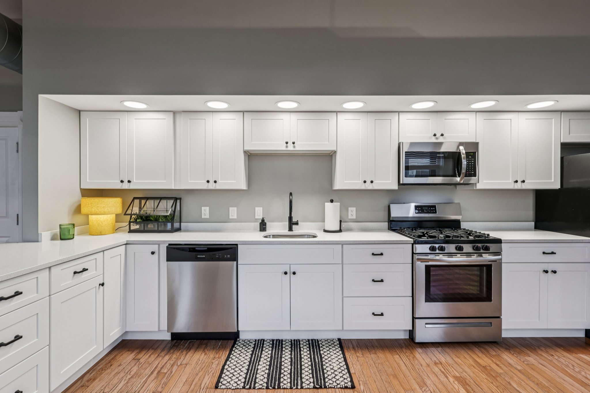 Commercial image