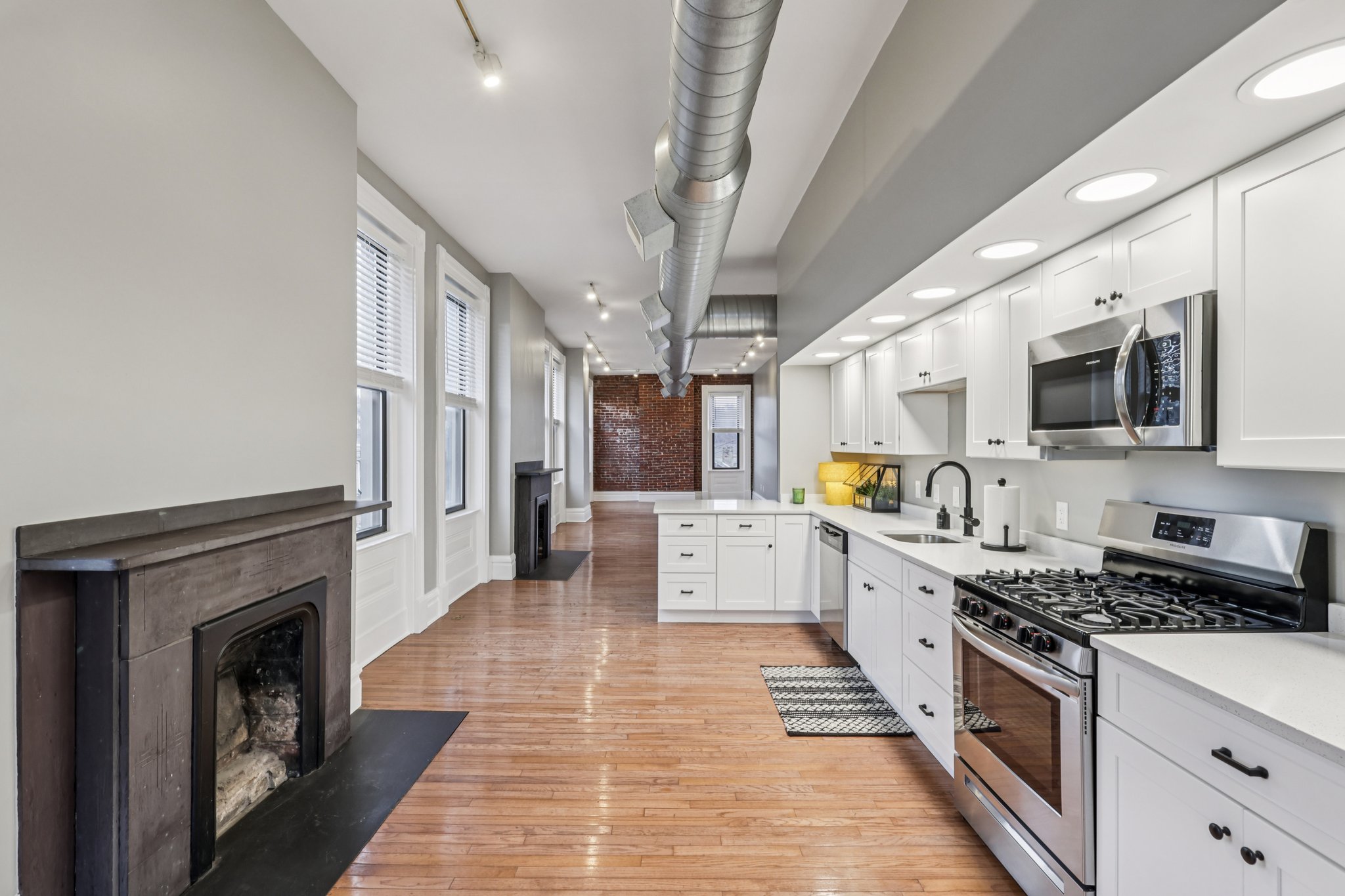 Commercial image