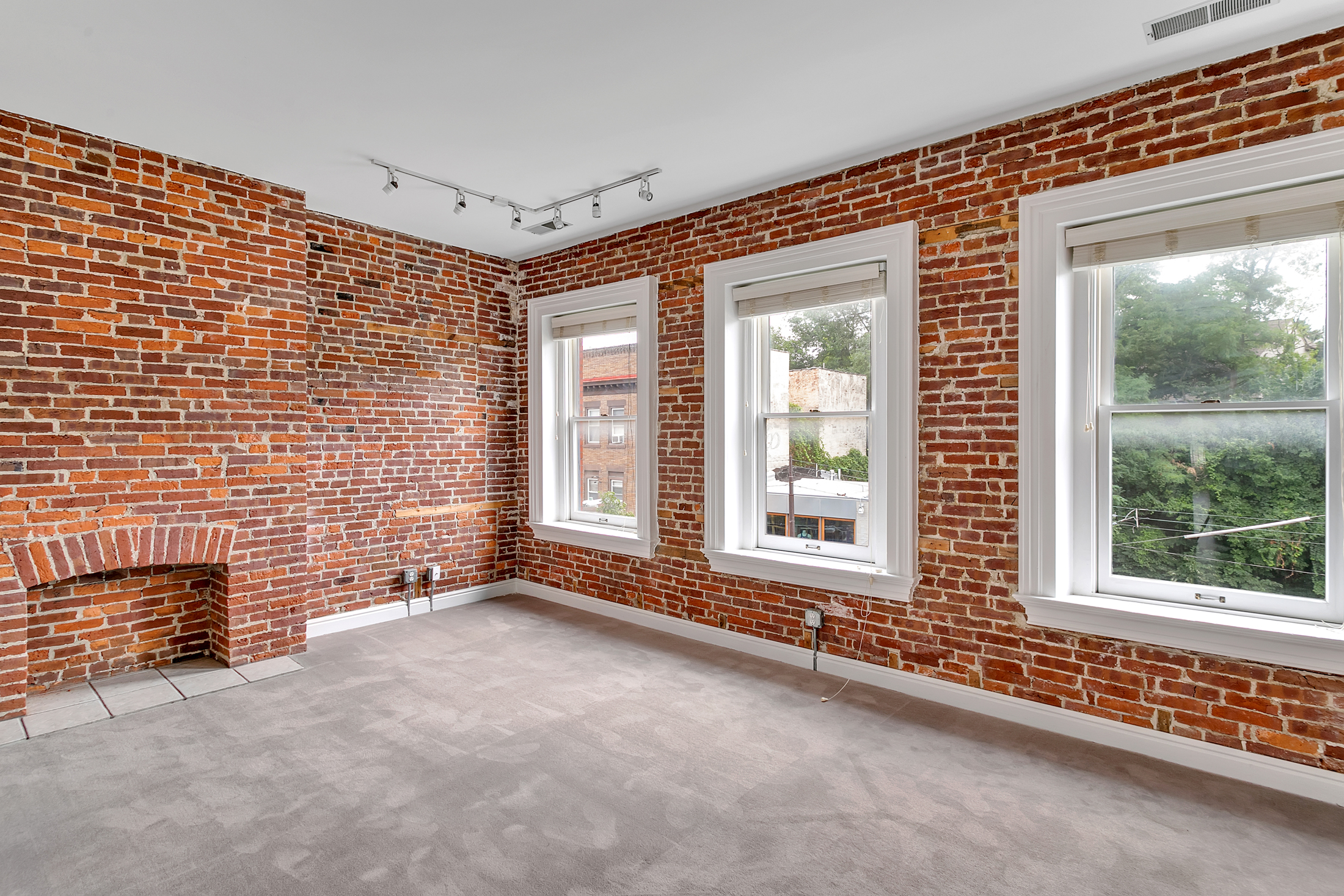 Commercial image