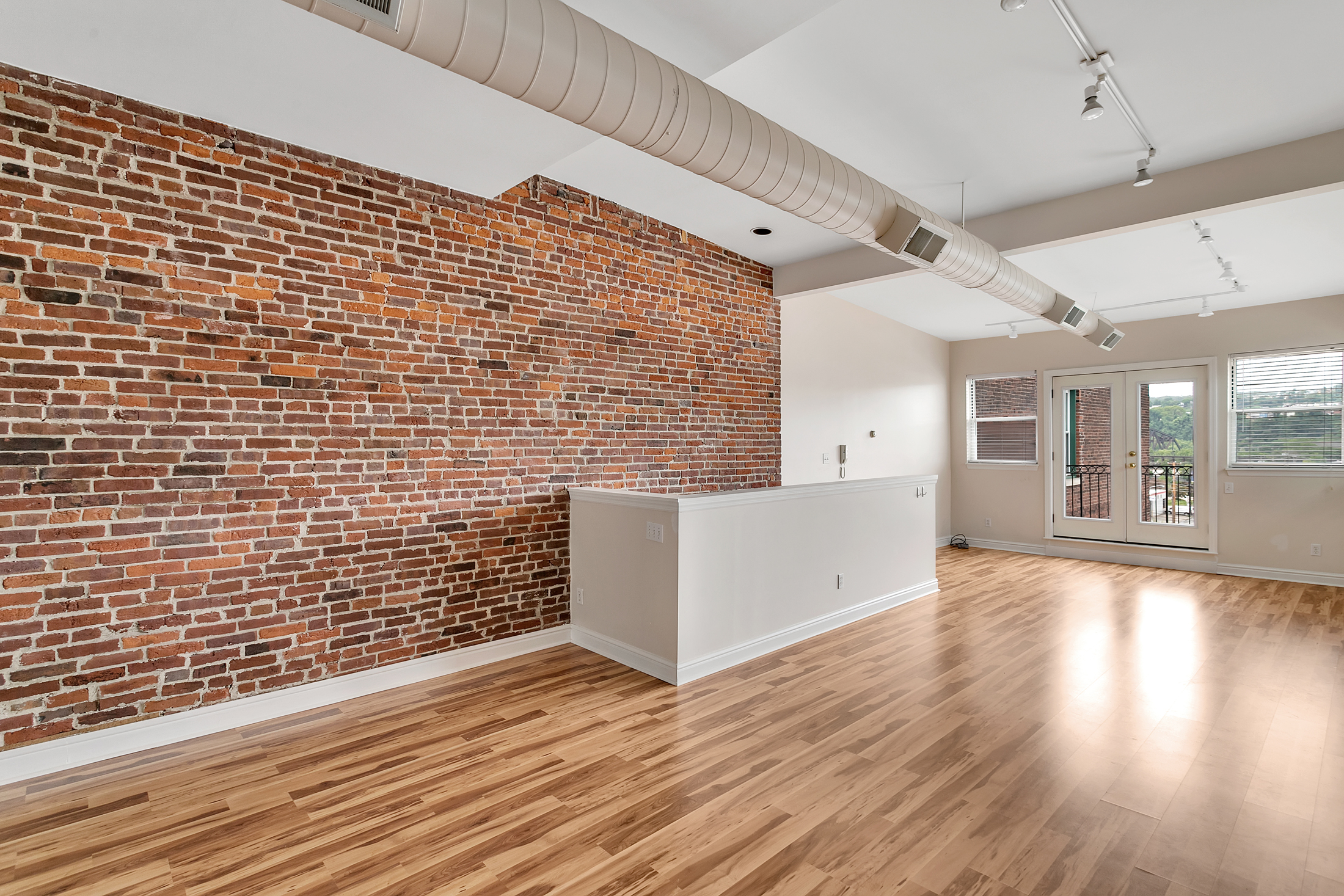 Commercial image